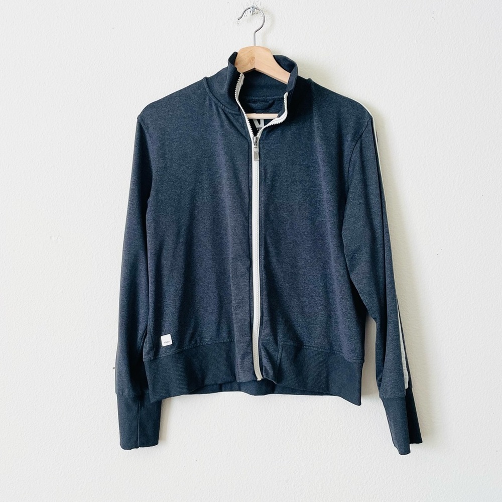 Vuori Women’s LARGE Eclipse Track Jacket in dark gray